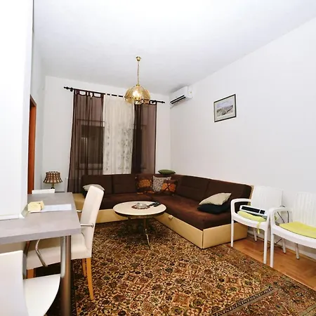 Centar Blizina Kastela I Splava Apartamento