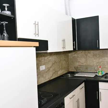 Centar Blizina Kastela I Splava Apartamento